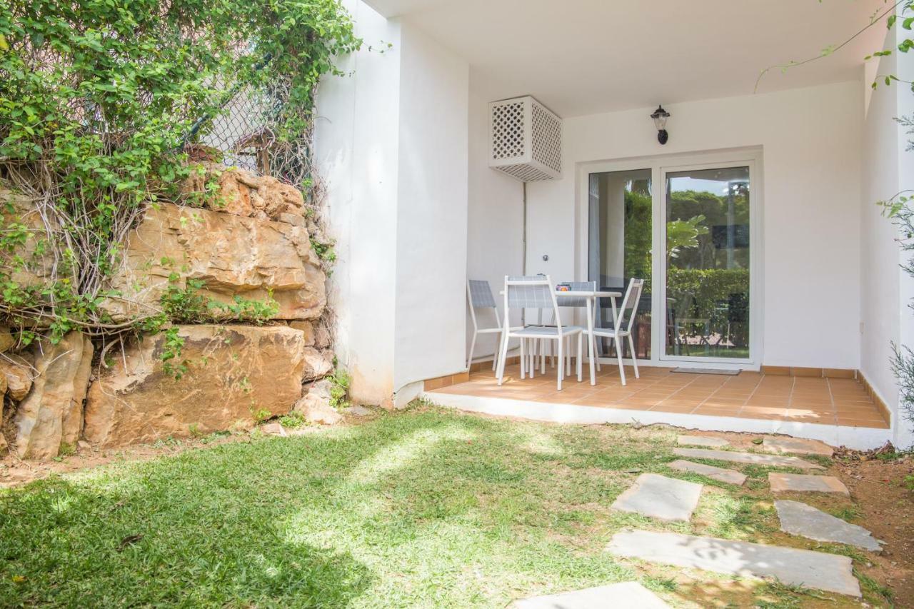 1Br Beachfront Complex - Mi Capricho Sitio de Calahonda エクステリア 写真
