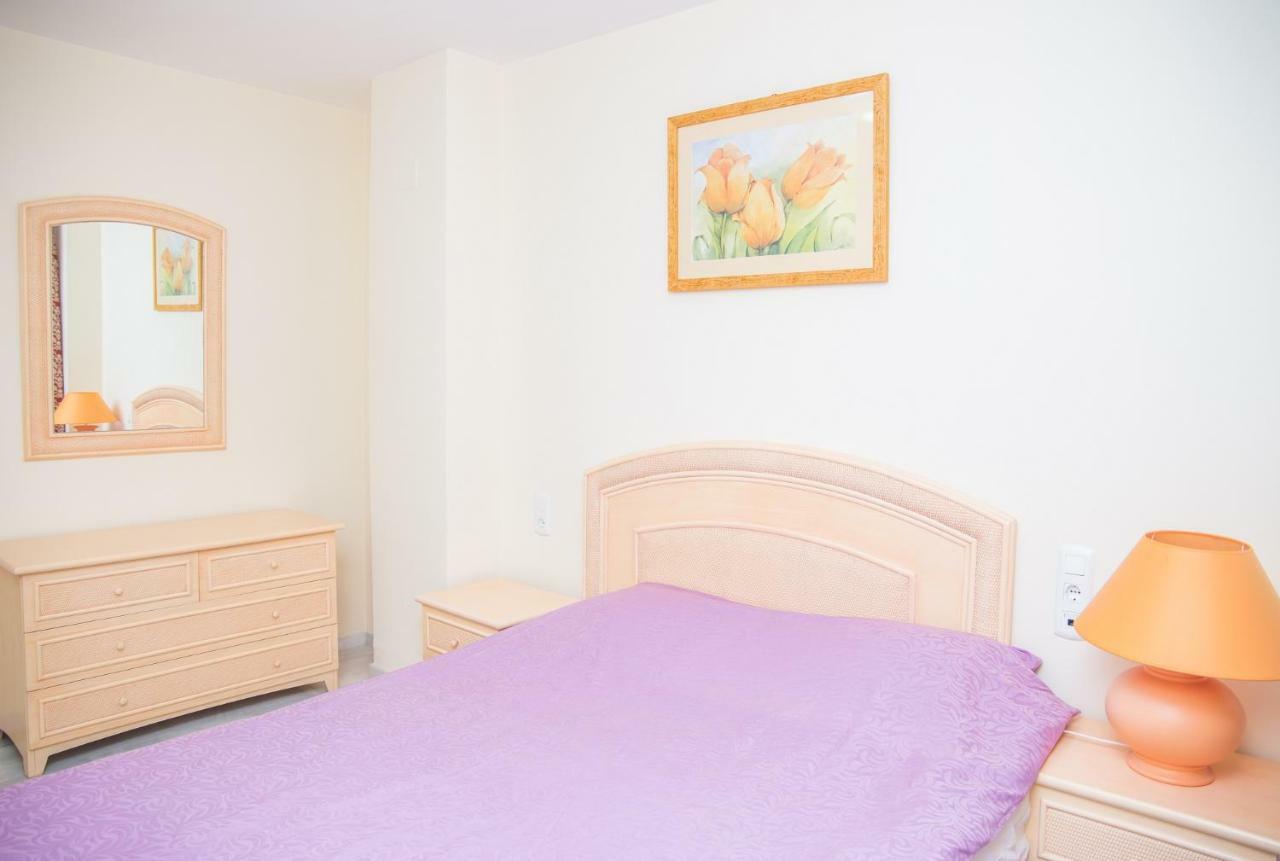 1Br Beachfront Complex - Mi Capricho Sitio de Calahonda エクステリア 写真