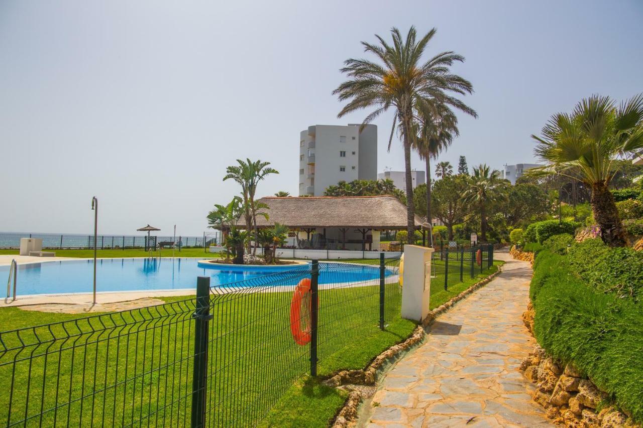 1Br Beachfront Complex - Mi Capricho Sitio de Calahonda エクステリア 写真