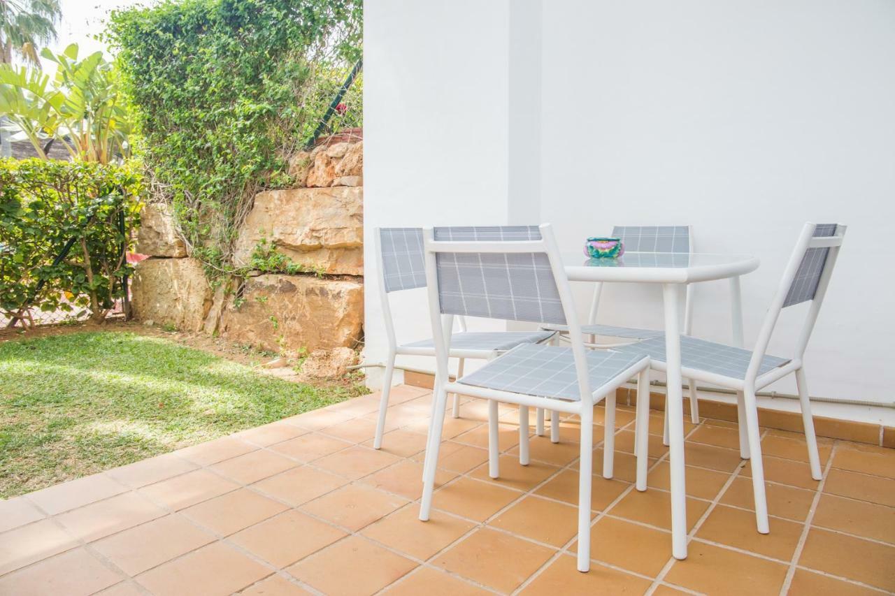 1Br Beachfront Complex - Mi Capricho Sitio de Calahonda エクステリア 写真